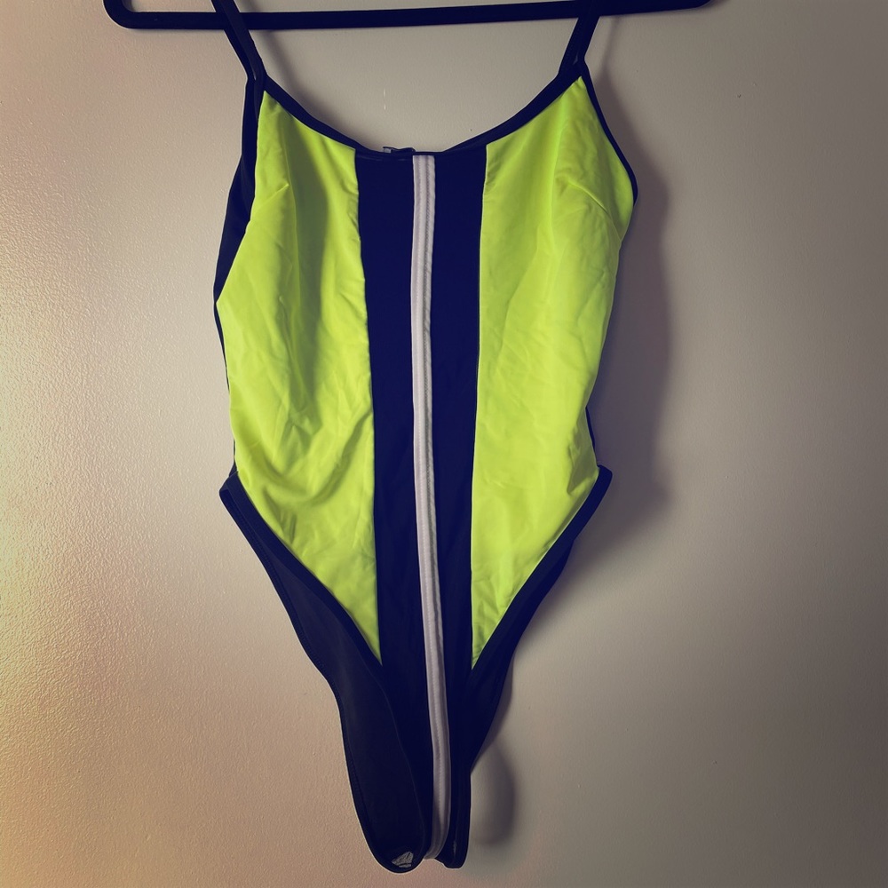 Highcut One-piece Swimsuit